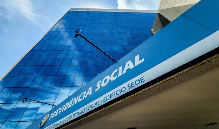 inss-suspende-programa-de-reducao-de-fila-por-falta-de-orcamento;-orgao-acumula-2,6-milhoes-de-pedidos-de-beneficios inss-suspende-programa-de-reducao-de-fila-por-falta-de-orcamento;-orgao-acumula-2,6-milhoes-de-pedidos-de-beneficios