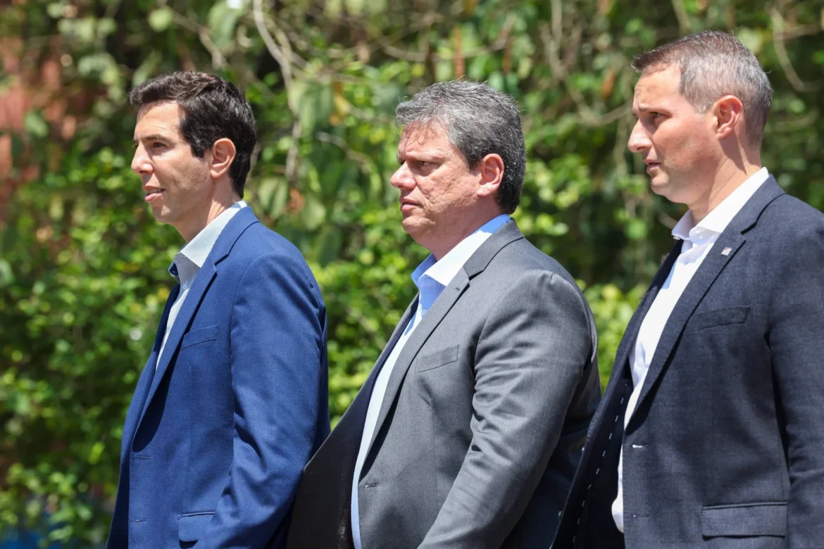 analise-do-tce-aponta-desvio-de-finalidade-em-contratacao-de-pms-para-escolas-de-sp analise-do-tce-aponta-desvio-de-finalidade-em-contratacao-de-pms-para-escolas-de-sp