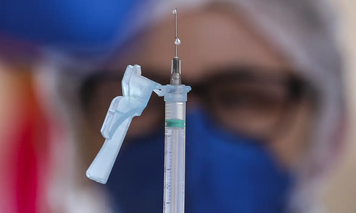 brasil-lidera-a-desinformacao-antivacina-na-america-latina,-aponta-estudo brasil-lidera-a-desinformacao-antivacina-na-america-latina,-aponta-estudo