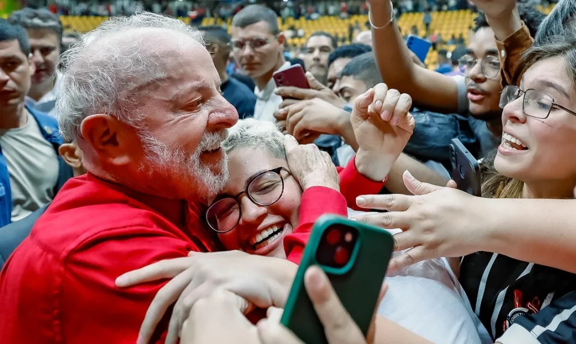 lula-defende-aumento-de-despesas-com-educacao-‘mesmo-que-faria-lima-brigue’ lula-defende-aumento-de-despesas-com-educacao-‘mesmo-que-faria-lima-brigue’