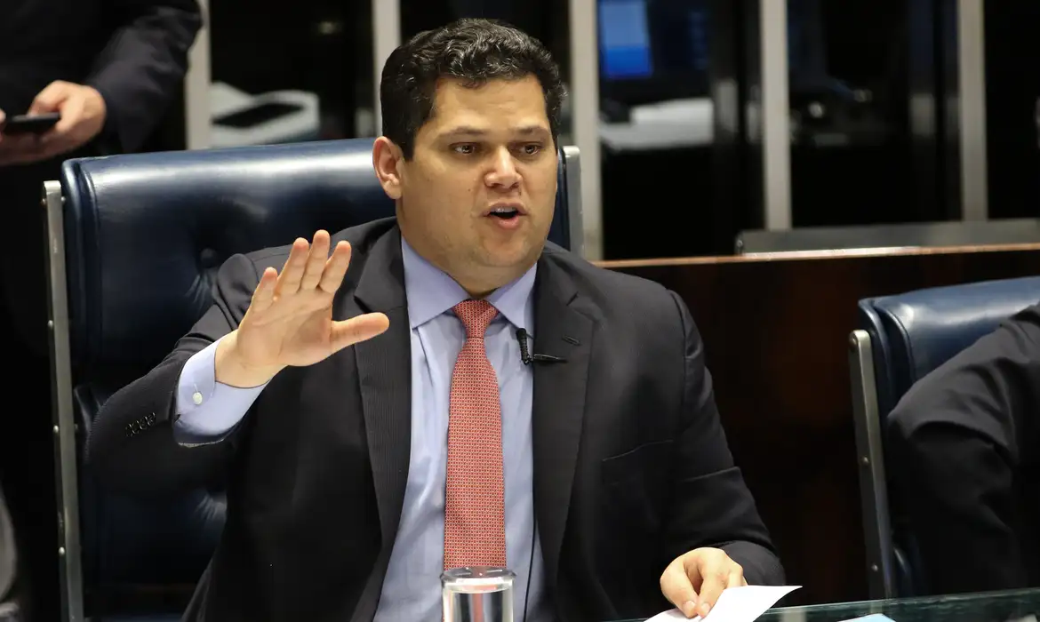 alcolumbre-orienta-lula-a-conversar-com-senadores-antes-de-nomear-messias alcolumbre-orienta-lula-a-conversar-com-senadores-antes-de-nomear-messias