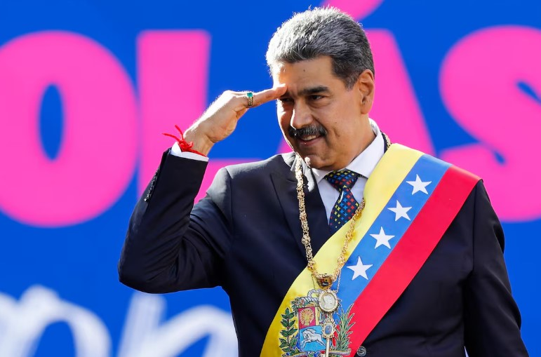 maduro-transforma-venezuelanos-em-espioes:-novo-app-manda-populacao-vigiar-vizinhos-24h-por-dia maduro-transforma-venezuelanos-em-espioes:-novo-app-manda-populacao-vigiar-vizinhos-24h-por-dia