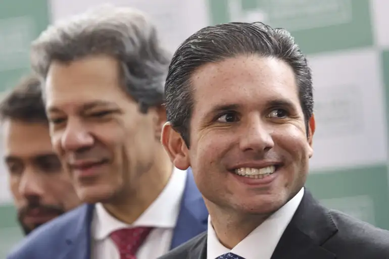 parlamentares-resistem-a-pacote-fiscal-do-governo;-veja-o-que-esta-em-jogo parlamentares-resistem-a-pacote-fiscal-do-governo;-veja-o-que-esta-em-jogo