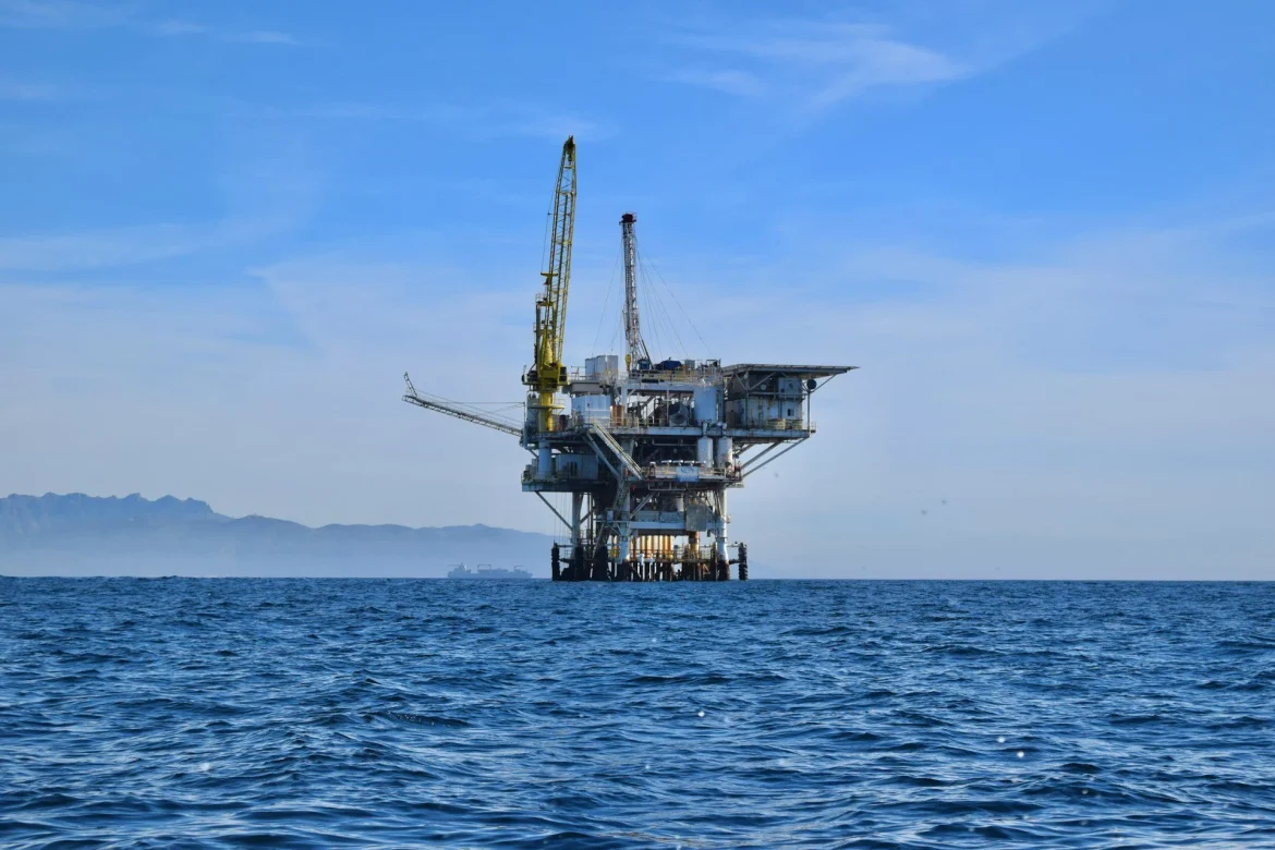 petroleo:-sancoes-dos-eua-contra-empresas-russas-impulsionam-precos petroleo:-sancoes-dos-eua-contra-empresas-russas-impulsionam-precos