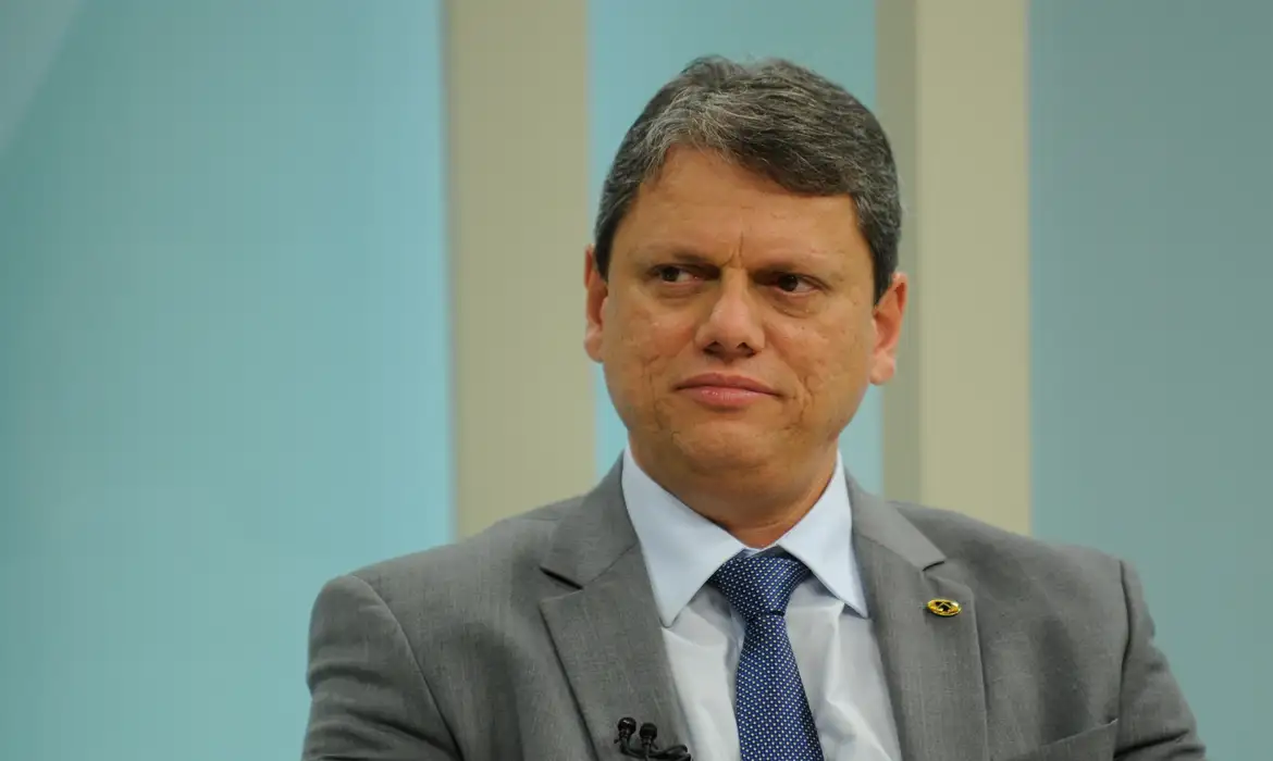 gestao-tarcisio-restringe-atribuicao-de-aulas-a-professores-que-usaram-licenca gestao-tarcisio-restringe-atribuicao-de-aulas-a-professores-que-usaram-licenca