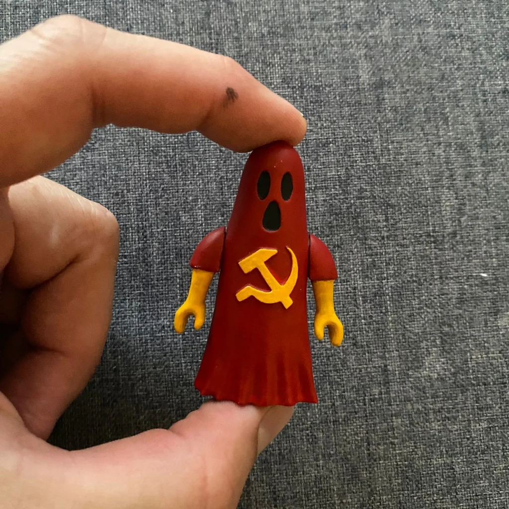 fantasma-do-comunismo-no-halloween-bolsonarista fantasma-do-comunismo-no-halloween-bolsonarista