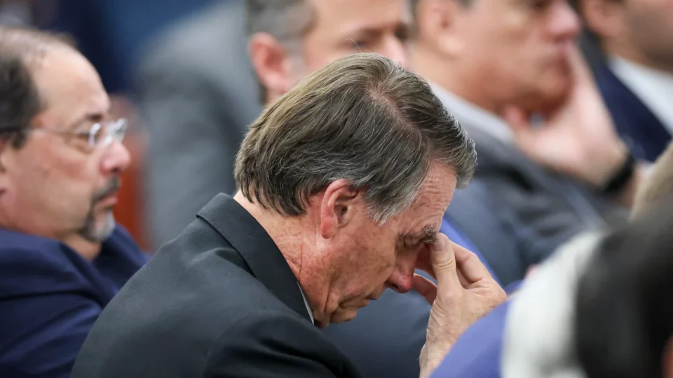 bolsonaro-e-reus-do-nucleo-1-tem-ate-hoje-para-apresentarem-recursos-ao-stf bolsonaro-e-reus-do-nucleo-1-tem-ate-hoje-para-apresentarem-recursos-ao-stf