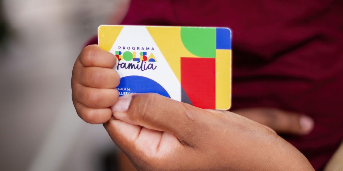 caixa-paga-bolsa-familia-a-beneficiarios-com-nis-de-final-8 caixa-paga-bolsa-familia-a-beneficiarios-com-nis-de-final-8