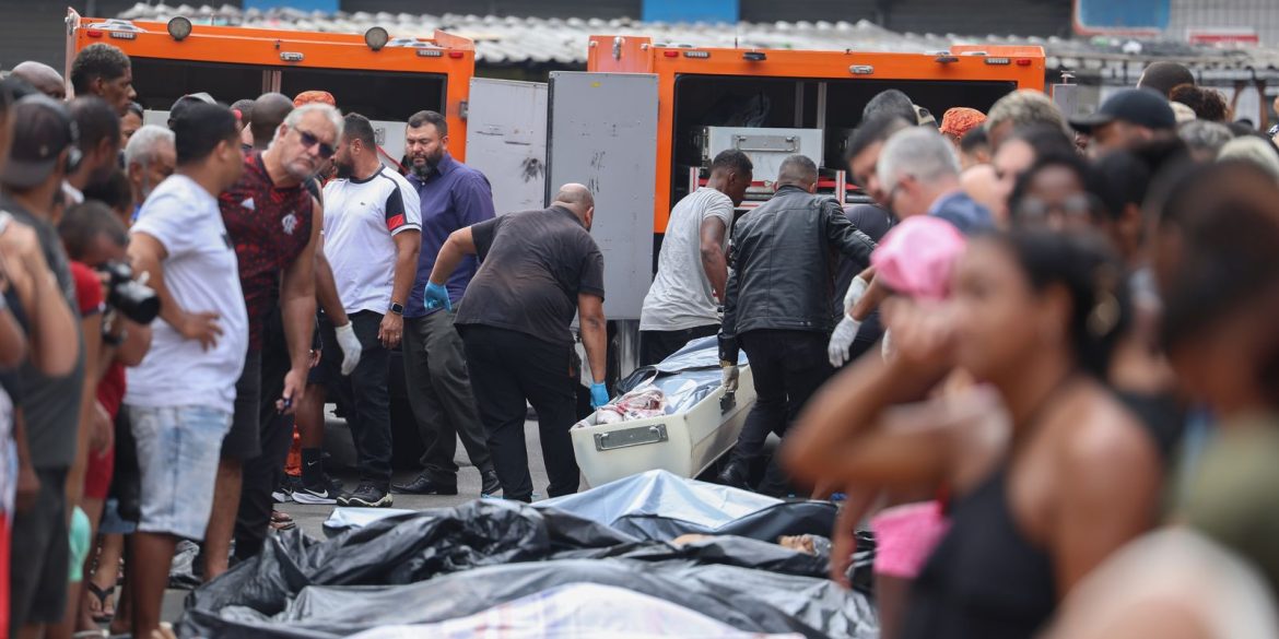 moradores-retiram-cerca-de-60-corpos-em-area-de-mata-apos-operacao moradores-retiram-cerca-de-60-corpos-em-area-de-mata-apos-operacao