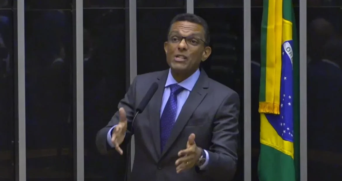 deputado:-governador-nao-vai-prender-traficante-doca-por-ele-estar-proximo-a-bairro-de-rico