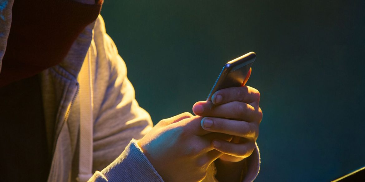 sp:-policia-envia-mensagem-para-mil-celulares-com-queixa-de-roubo